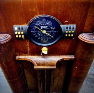 Antique Zenith Floor Console Radio 1940 Vintage